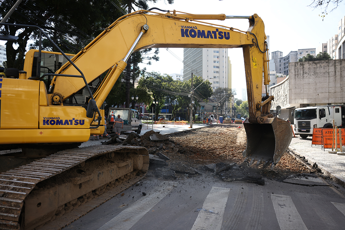 Curitiba inicia implantação de dois novos calçadões
