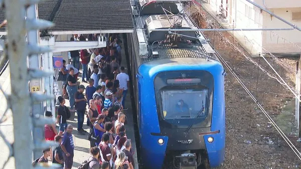 Problemas nos trens continuam mesmo com mudança de operadora
