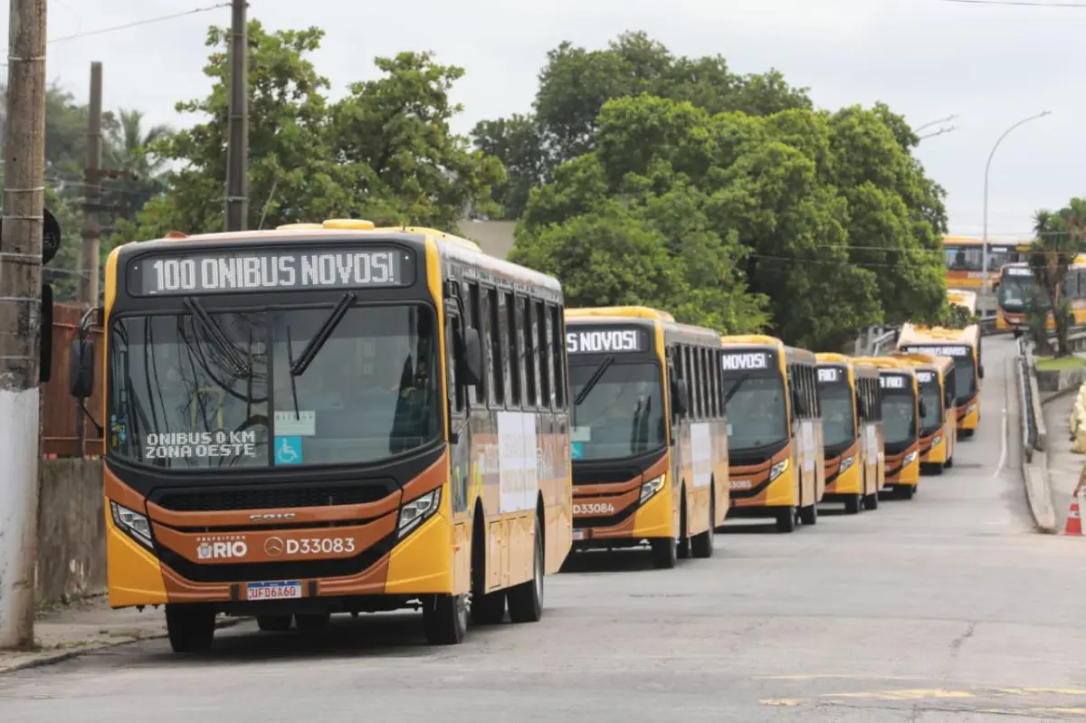 Cem ônibus novos reforçam operação na Zona Oeste