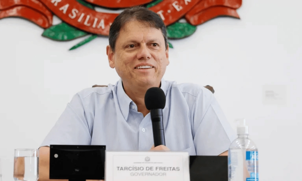 Em evento na capital paulista, Tarcísio defende ampliação do metrô a novas regiões