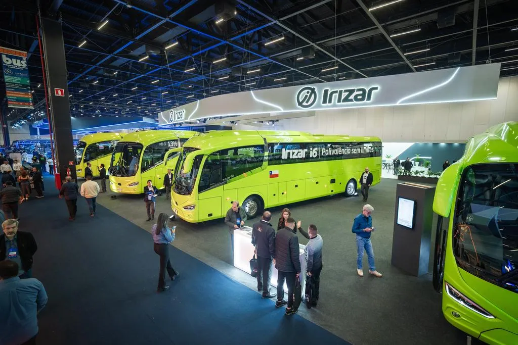 Ônibus Irizar i6 surge mais leve e moderno
