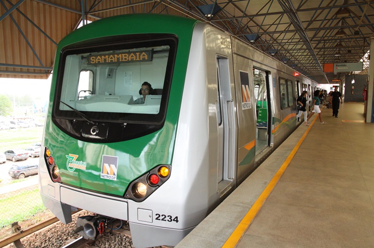 Metroviários do Distrito Federal aprovam greve a partir de 1º de setembro