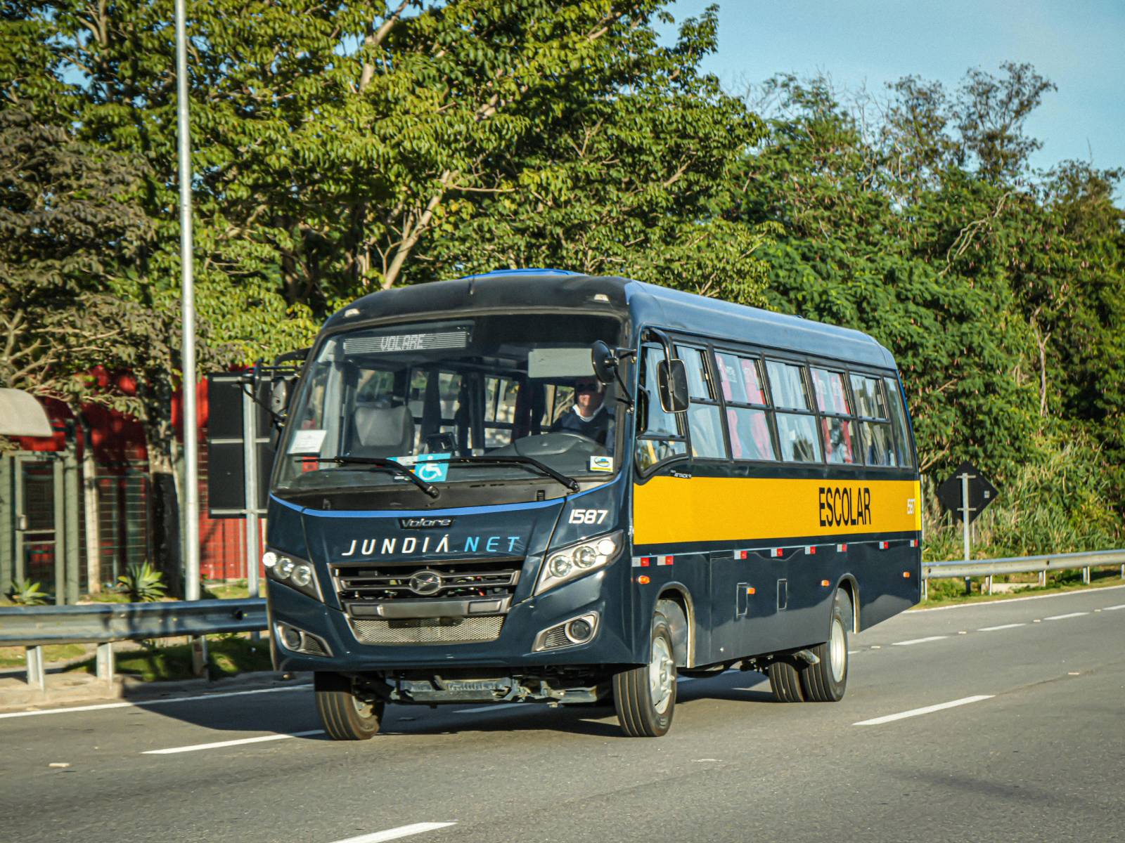 Volare amplia liderança no transporte escolar com entrega de 28 micro-ônibus Attack 9 para operadora Jundiá em São Paulo