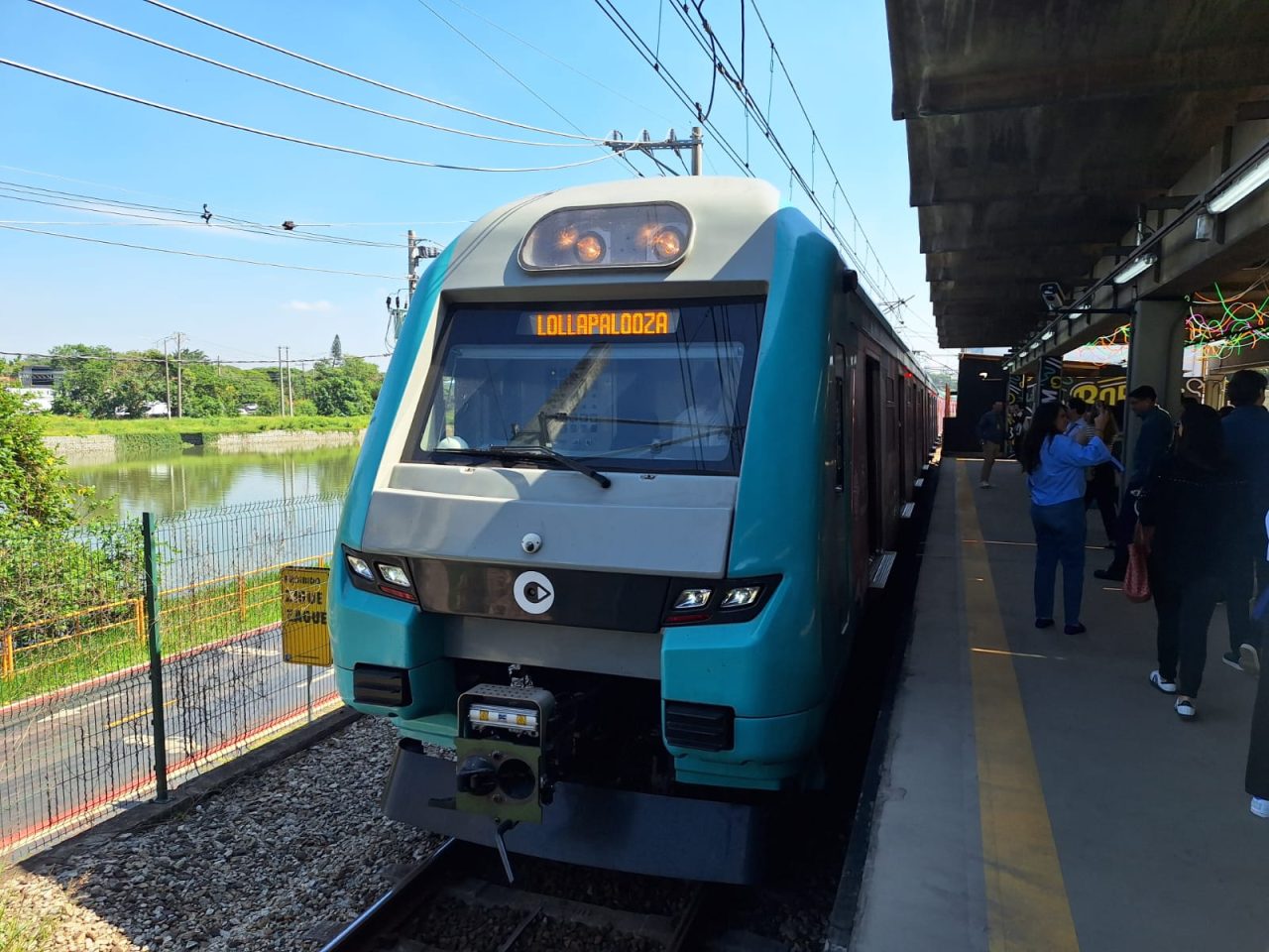 Falha altera atendimento da Linha 9-Esmeralda