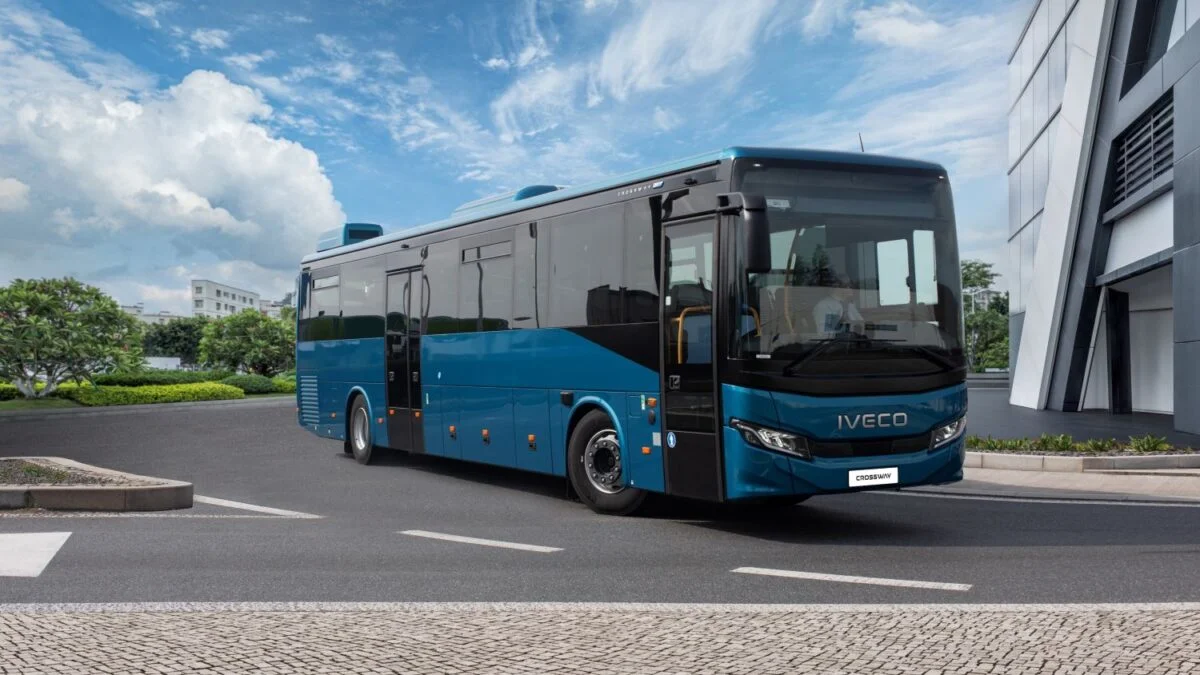 Iveco Bus celebra 20 anos do modelo Crossway
