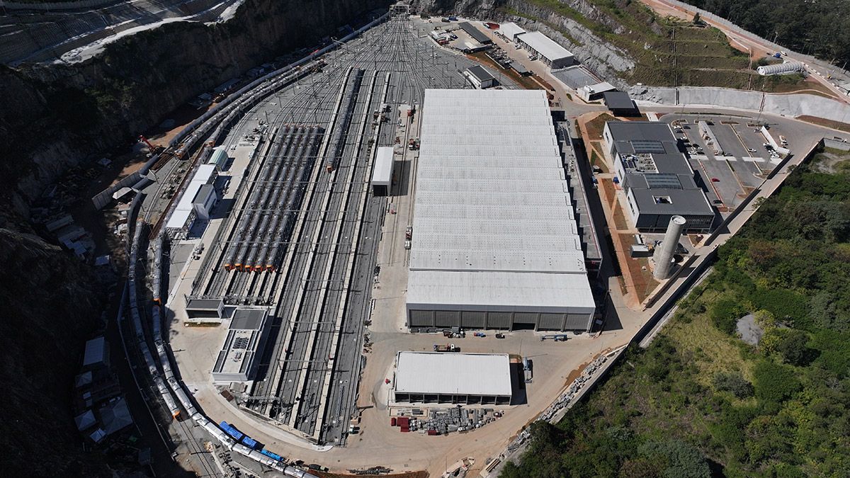 Novas imagens mostram pátio da Linha 6 quase pronto