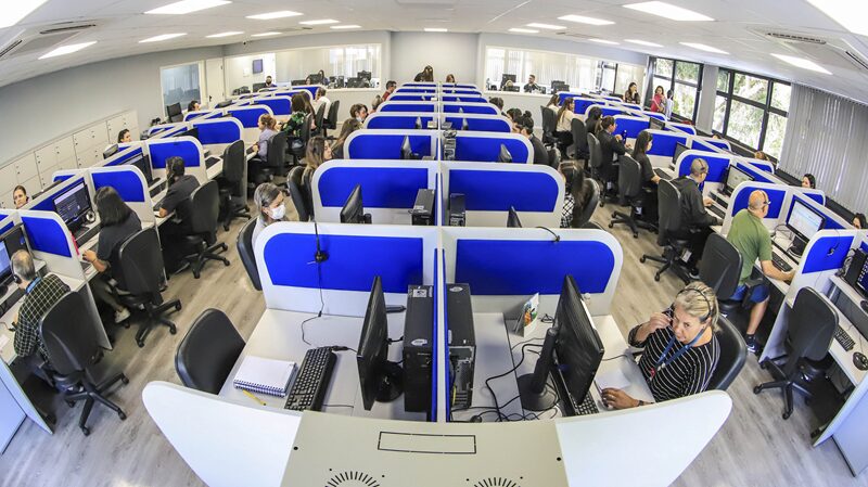 Horários dos ônibus do transporte público de Curitiba lideram consultas a Central 156