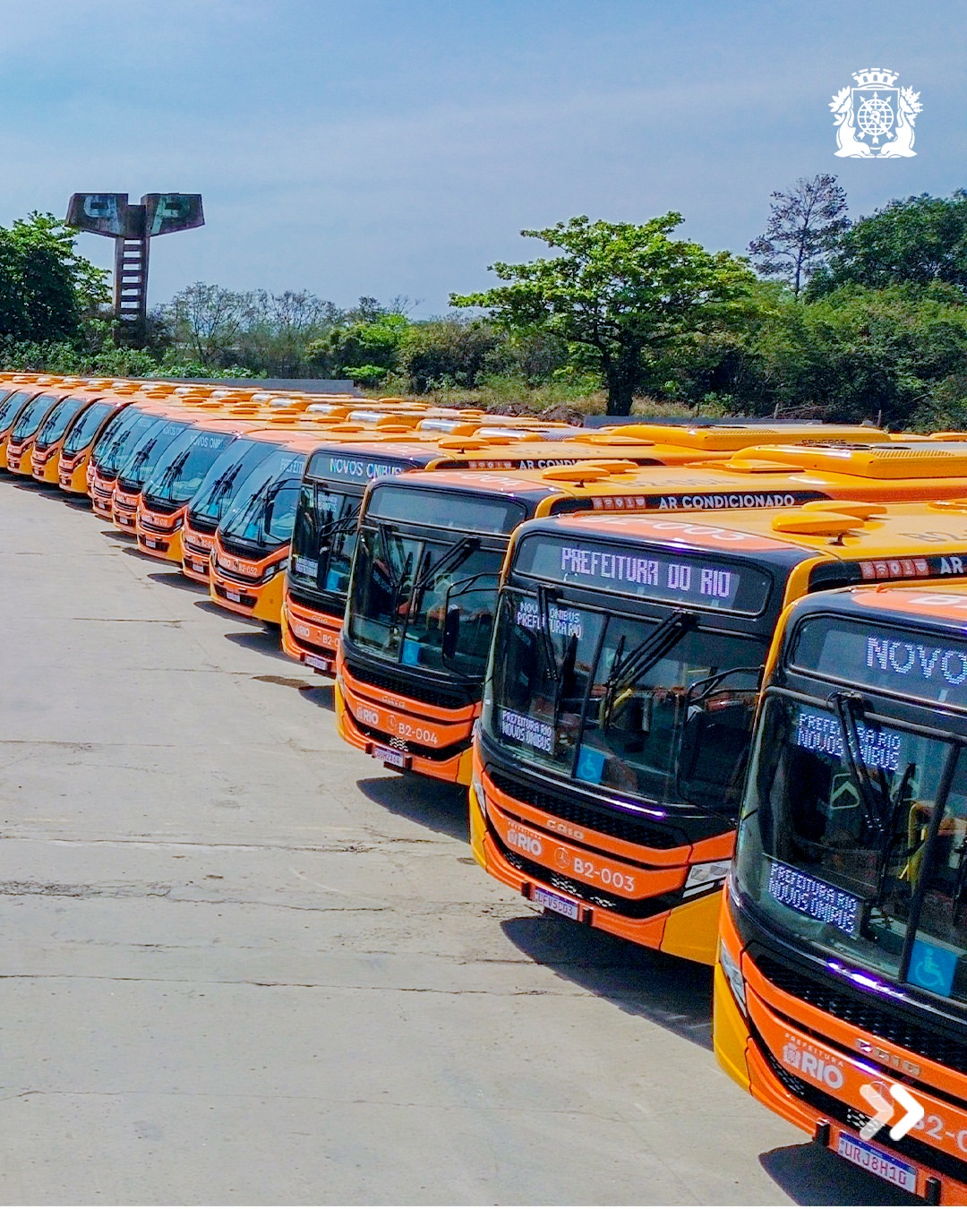 Prefeitura do Rio entrega 54 novos ônibus do Sistema RIO em Campo Grande e inaugura primeira garagem pública