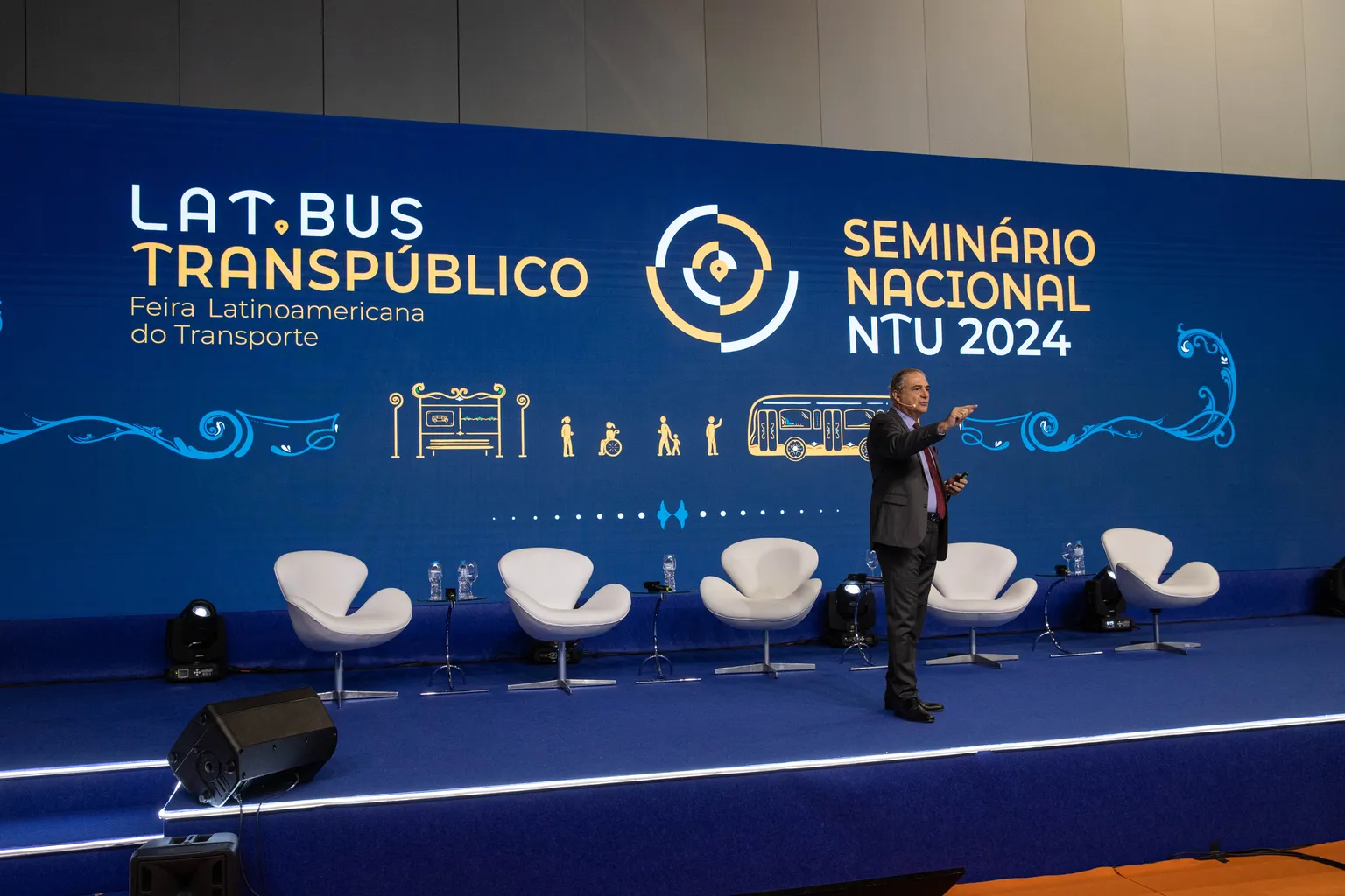 Seminário Nacional NTU 2026 debate novo modelo de financiamento para garantir transporte público de qualidade no Brasil