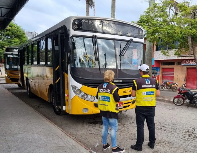Detro/RJ aplica 89 autuações em ônibus intermunicipais no mês de agosto
