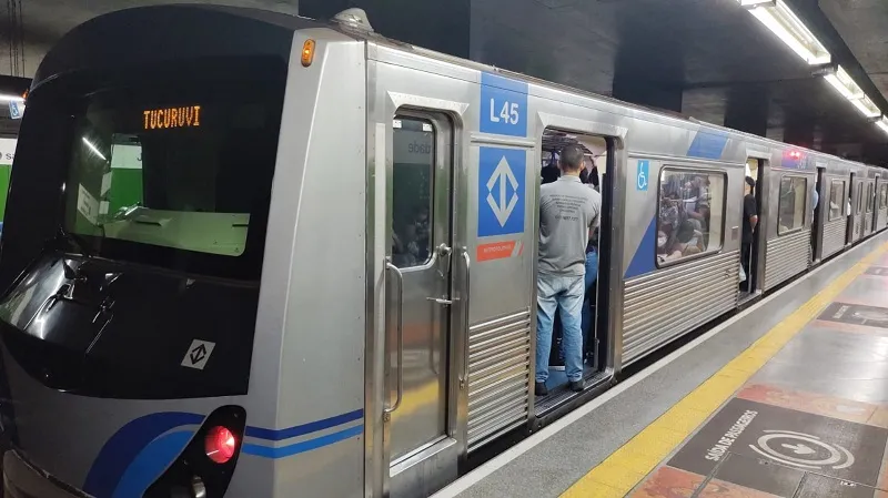 Passageiros desempregados têm direito a transporte gratuito no Metrô e na CPTM