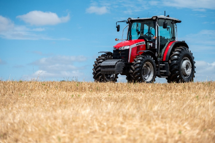 Do pequeno ao grande: tratores acompanham a diversidade da agricultura brasileira