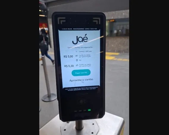 Começam testes com cartão de débito no BRT e VLT