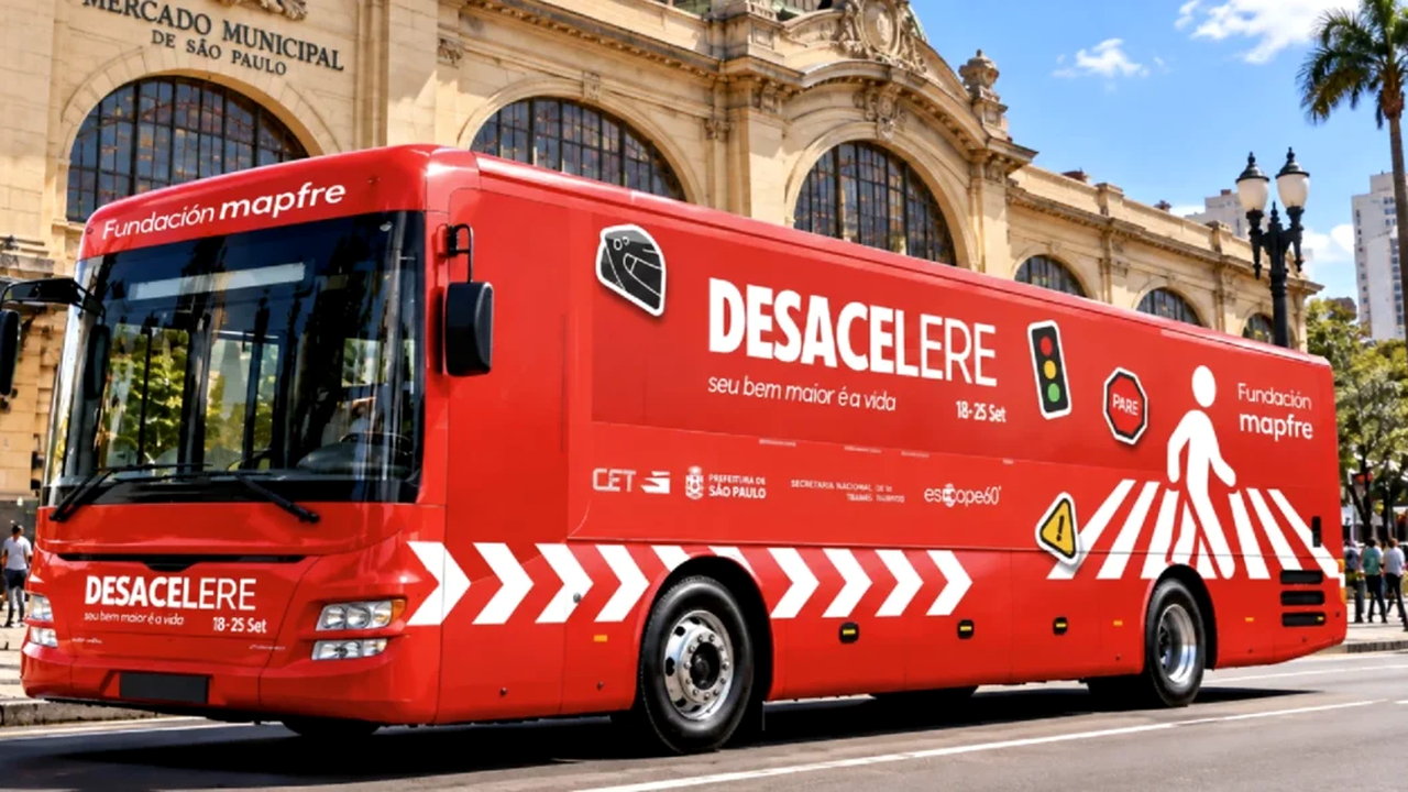 CET apoia EscapeBus: ônibus interativo alerta para riscos