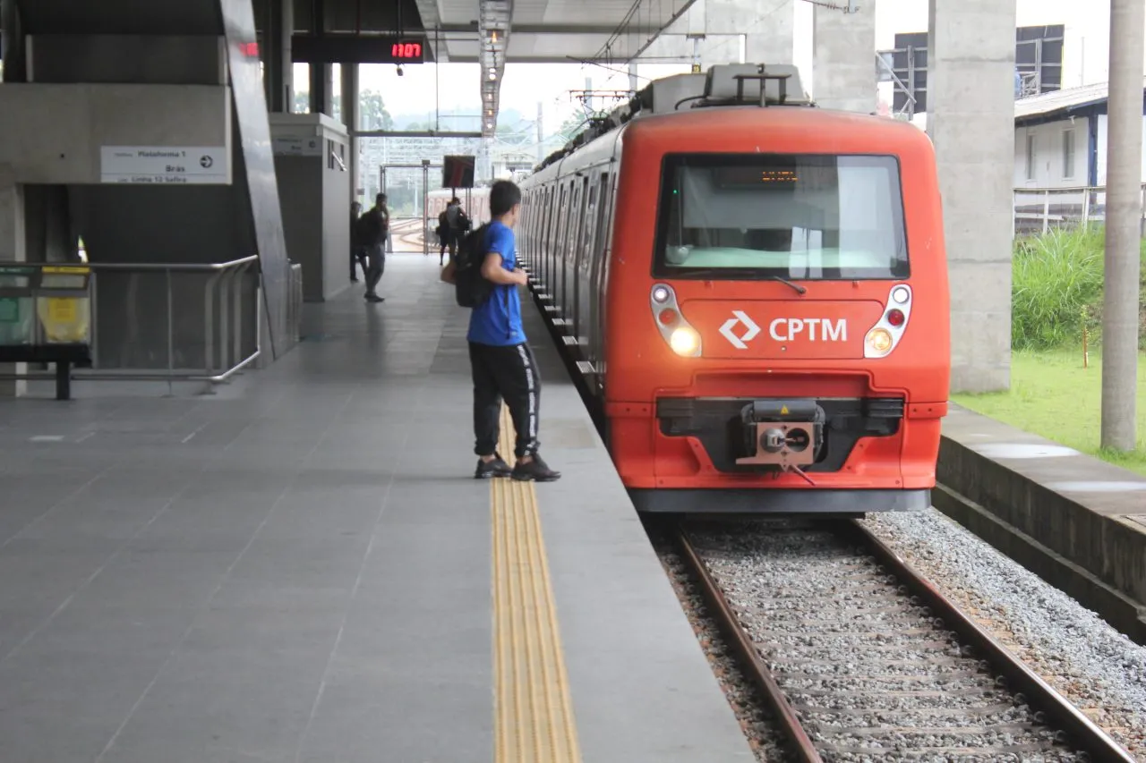 Estação Itaim Paulista da CPTM recebe ação de empregabilidade