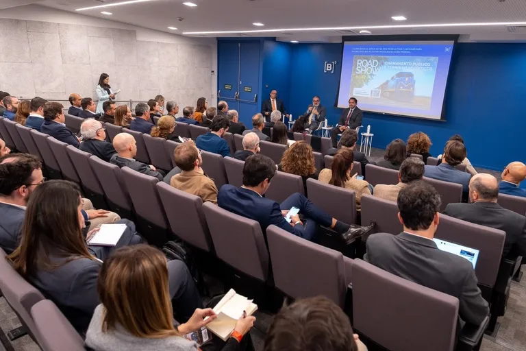 Ministério dos Transportes apresenta carteira para reativar ferrovias ociosas