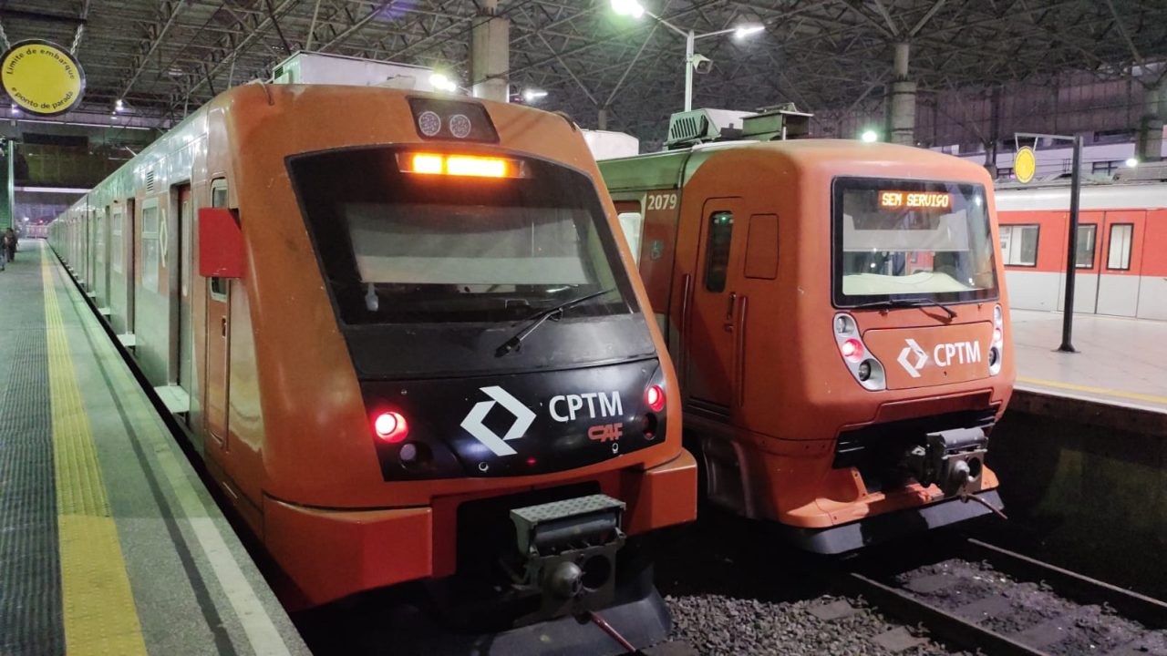Linha 12-Safira teve operação paralisada em trecho nesta sexta (18)