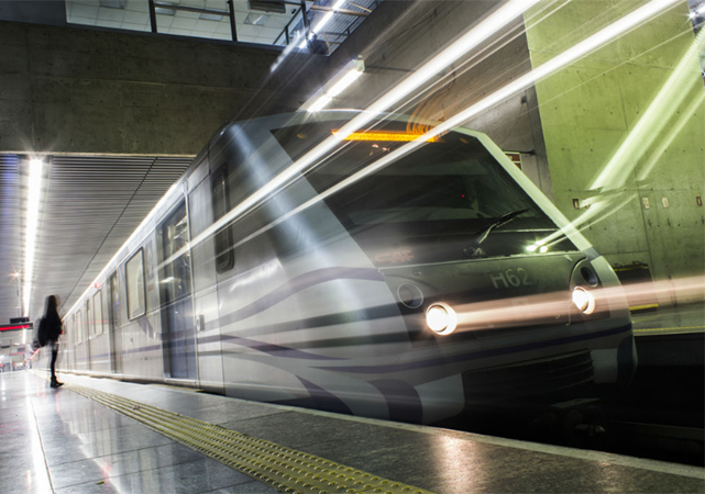 Trens do Metrô de São Paulo mantém circulação na madrugada deste domingo (20)