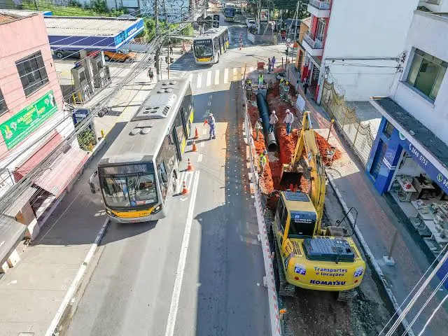 Prefeitura de São Paulo formaliza nova prorrogação das obras do Corredor Amador Bueno da Veiga até março de 2027; atrasos se repetem em outros corredores