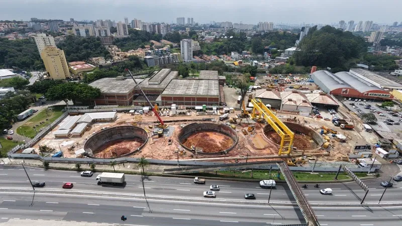 Obras de extensão da Linha 4-Amarela avançam com diferentes frentes de trabalho para as futuras Estações Chácara do Jockey e Taboão da Serra