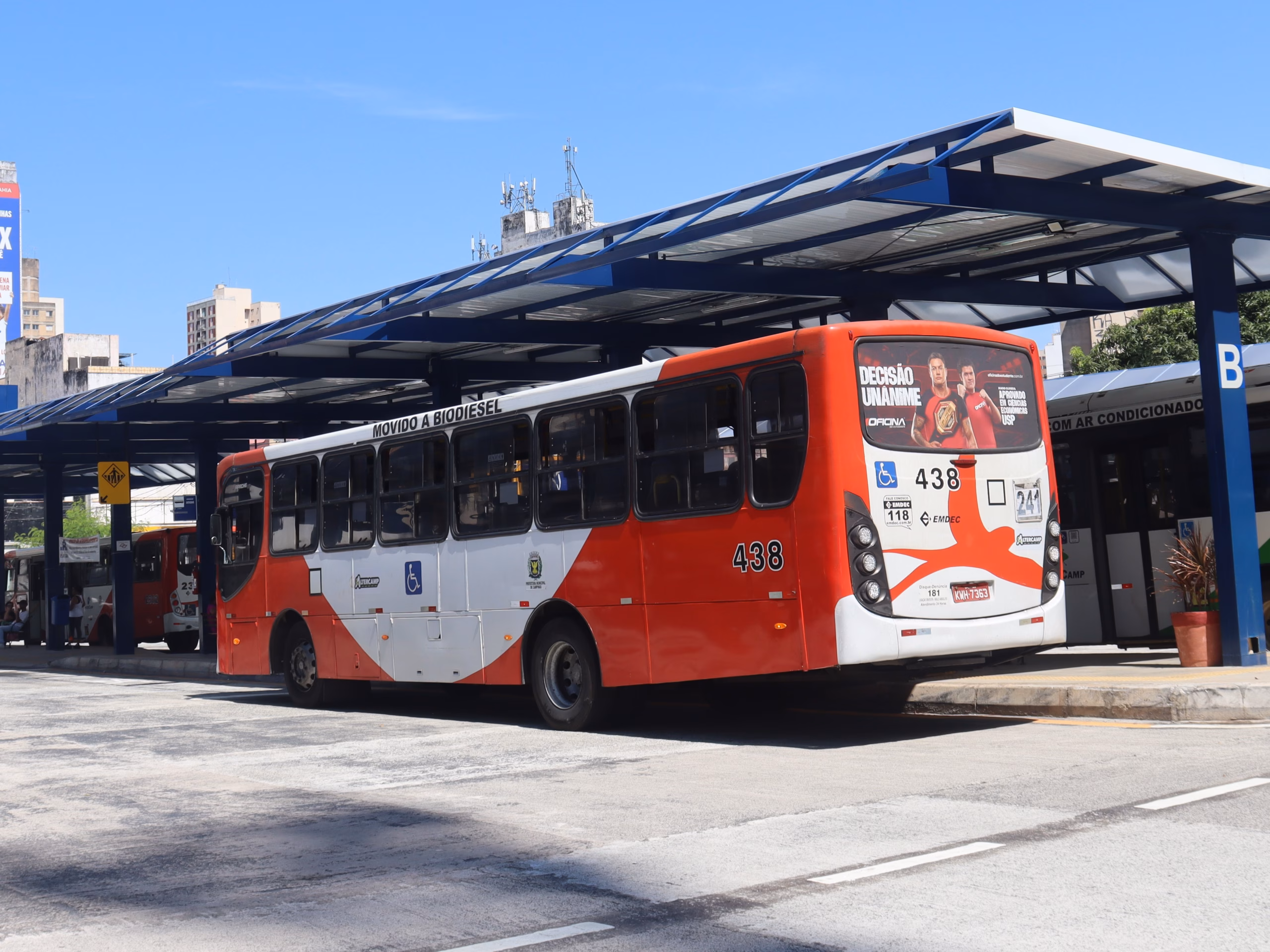 Três linhas de ônibus deixam de entrar no Terminal Mercado e passam a parar na Av. Benjamin Constant