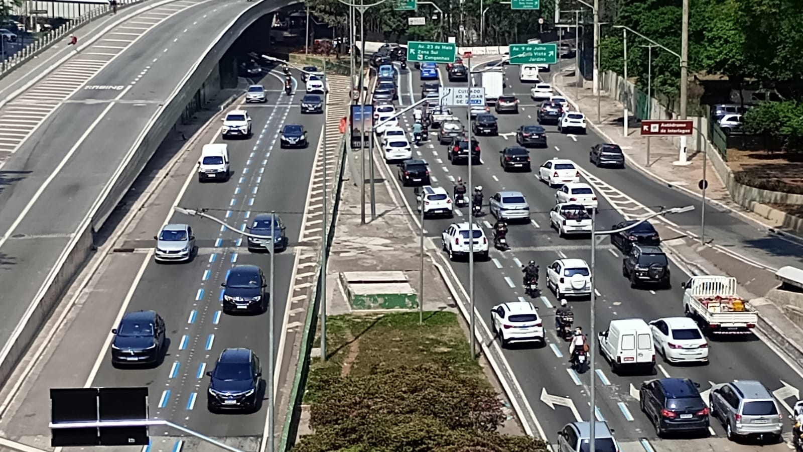 Com 10 milhões de veículos, São Paulo continua incentivando o uso indiscriminado do automóvel “sem perceber”