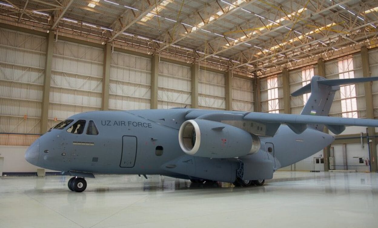 Embraer entrega primeiro C-390 Millennium ao Uzbequistão