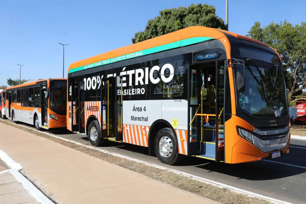 TRT determina que rodoviários cumpram com 80% da frota de ônibus durante horários de pico ao longo da greve prevista para esta segunda-feira (28) no Distrito Federal
