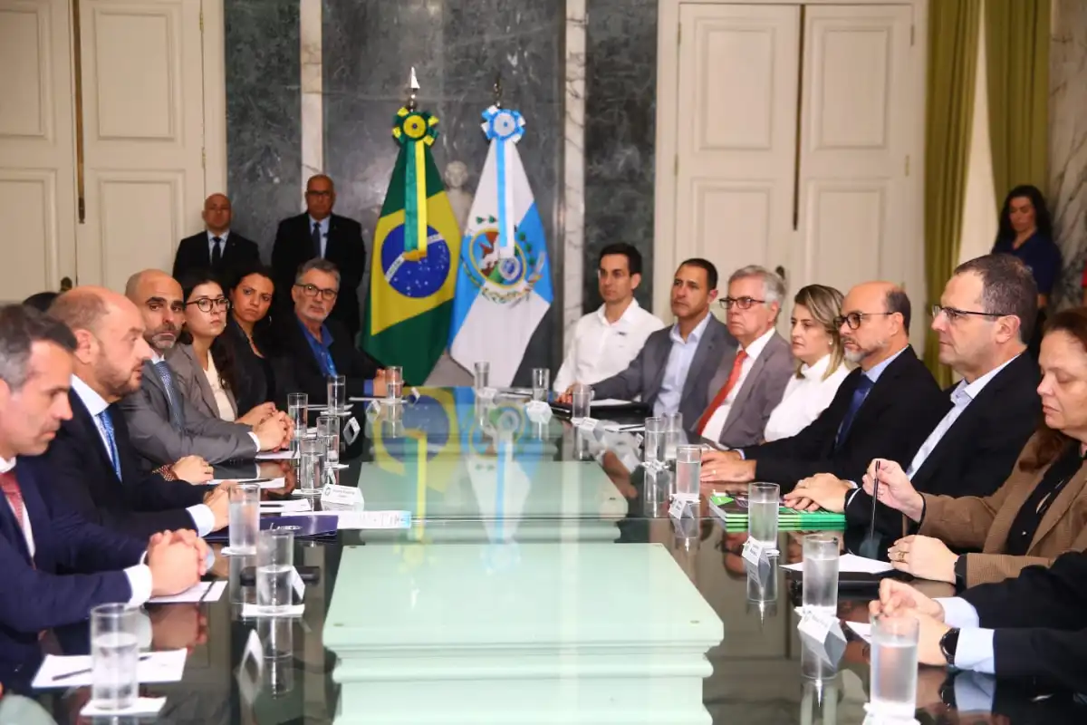 BNDES e Governo do RJ assinam memorando para expansão das linhas do metrô