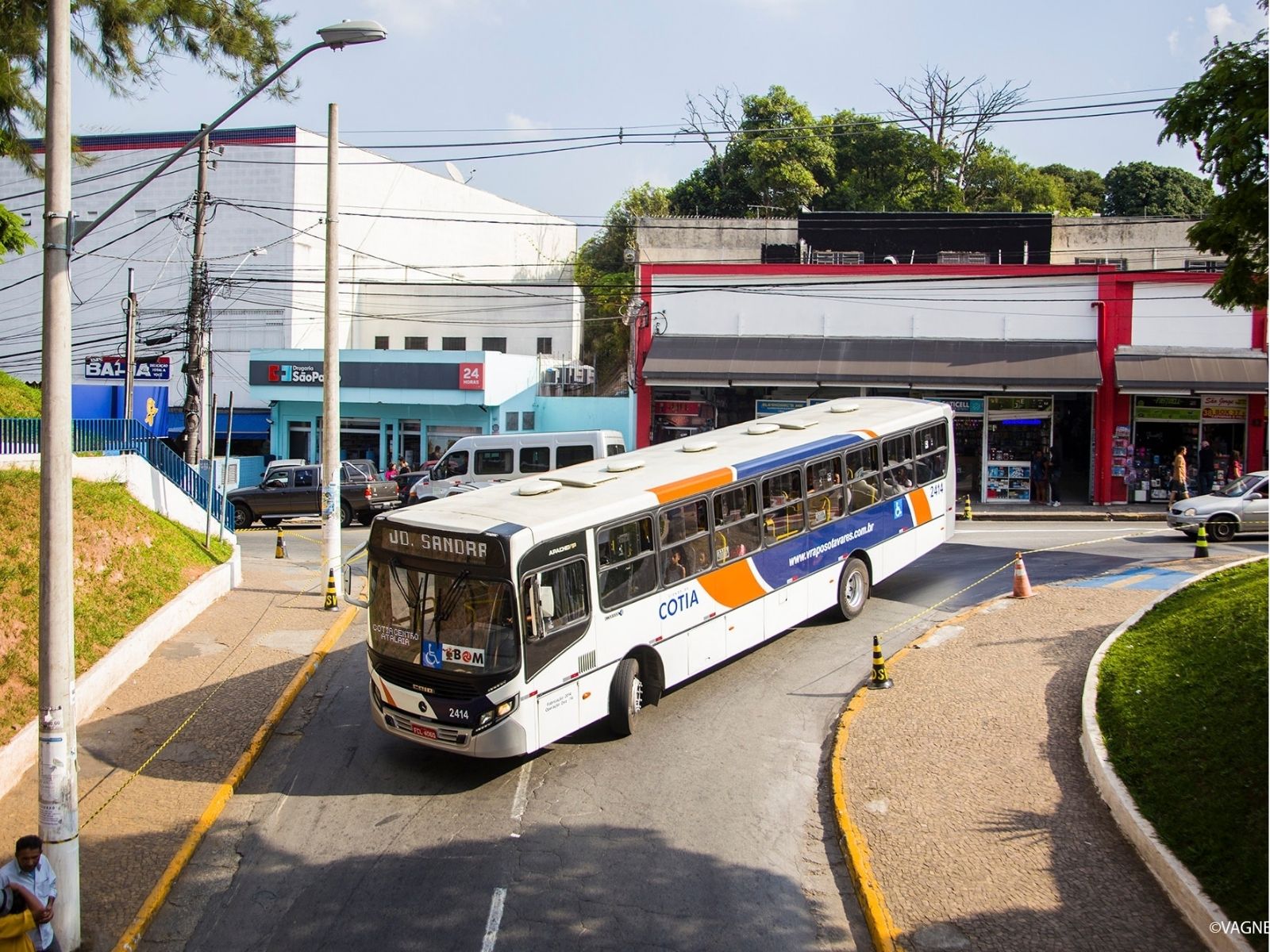 Cotia inicia preparação para nova licitação dos ônibus municipais