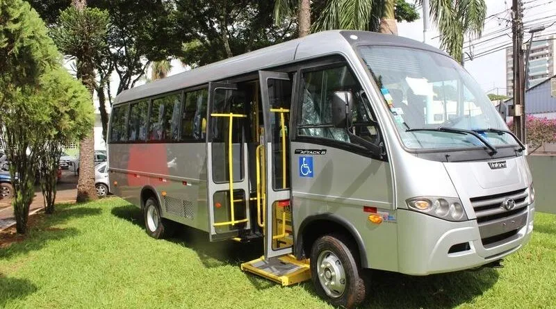 Prefeitura de São Paulo contrata R$ 2,49 milhões em transporte acessível com vans, micro-ônibus e ônibus para pessoas com deficiência
