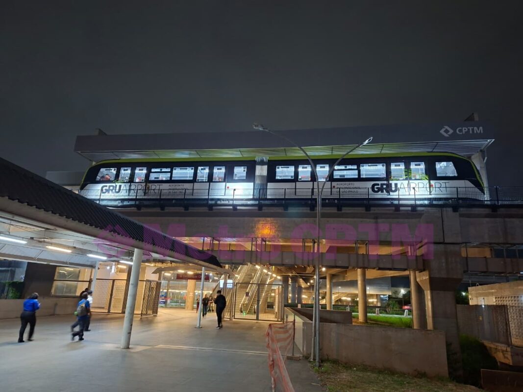 Aeromovel de Guarulhos chega a 450 mil passageiros no dia do prazo para operação plena
