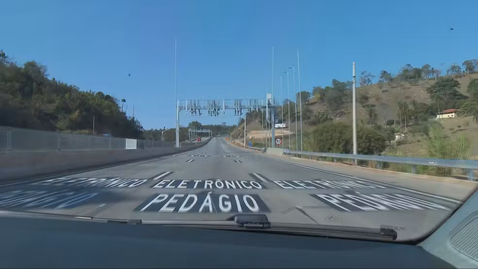 São Paulo altera contrato para mudar ponto de cobrança de pedágio na SP-055 entre Miracatu e Pedro de Toledo
