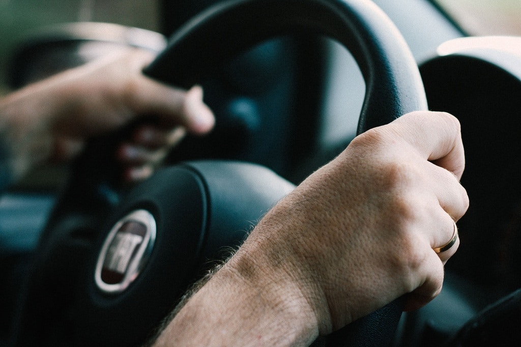 Assédio em carros de aplicativo: debate sobre responsabilidade das plataformas ganha força