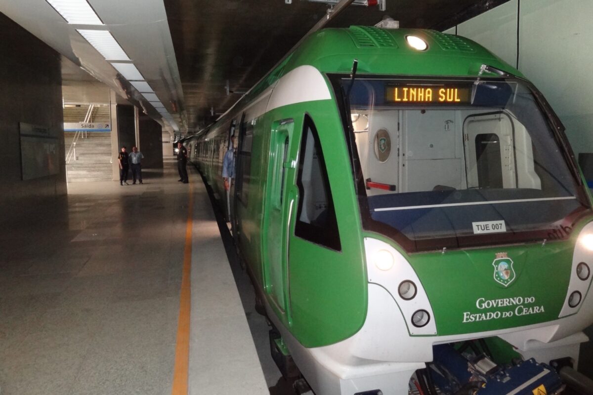 Metrô e VLTs do Ceará terão operação especial no domingo de eleição